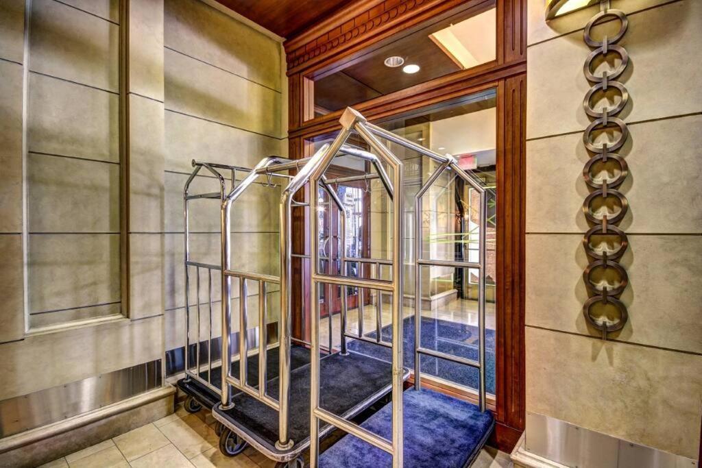 Chase Penthouse At 39 West Baltimore Inner Harbor Convention Center Free Indoor Parking One And Two Bedrooms Eksteriør bilde