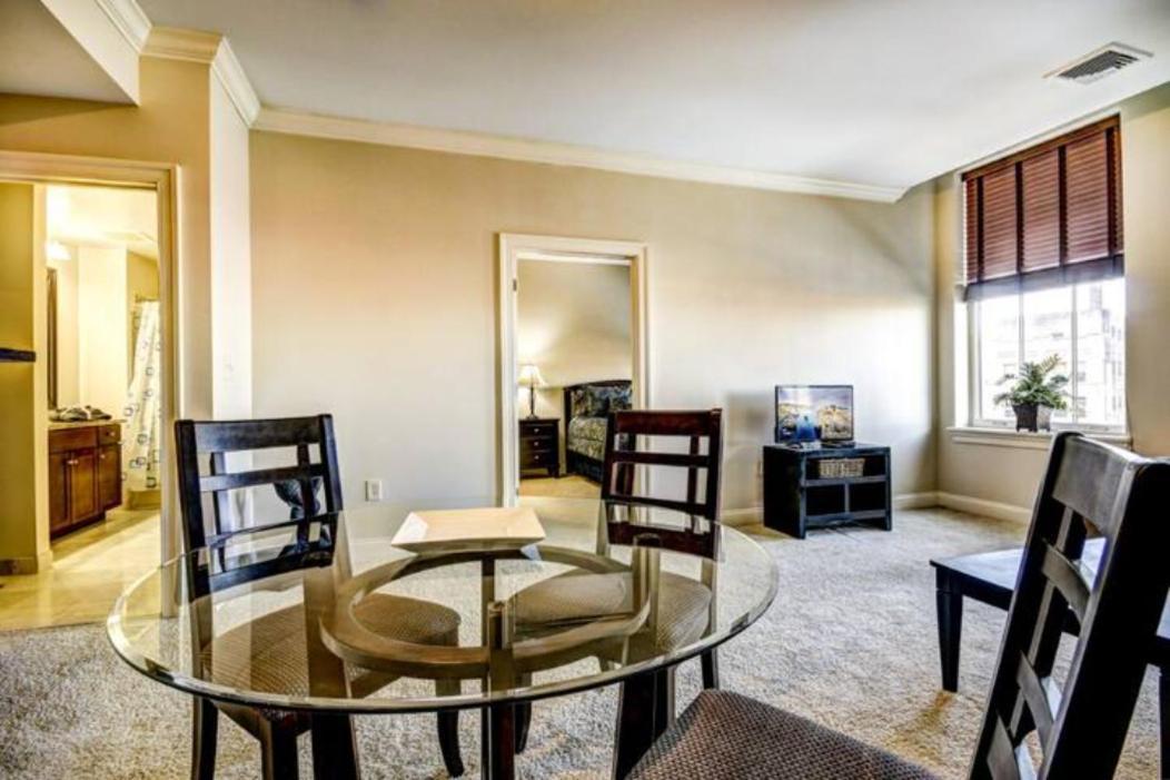 Chase Penthouse At 39 West Baltimore Inner Harbor Convention Center Free Indoor Parking One And Two Bedrooms Eksteriør bilde